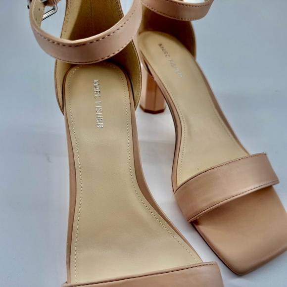 NWT Marc Fisher Nude Heels Size 10M - Picture 4 of 8